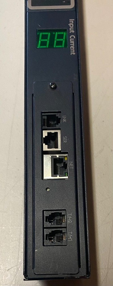 ServerTech CWG-16V2A313A1 Sentry POPS Switched Cabinet Power Distribution Unit