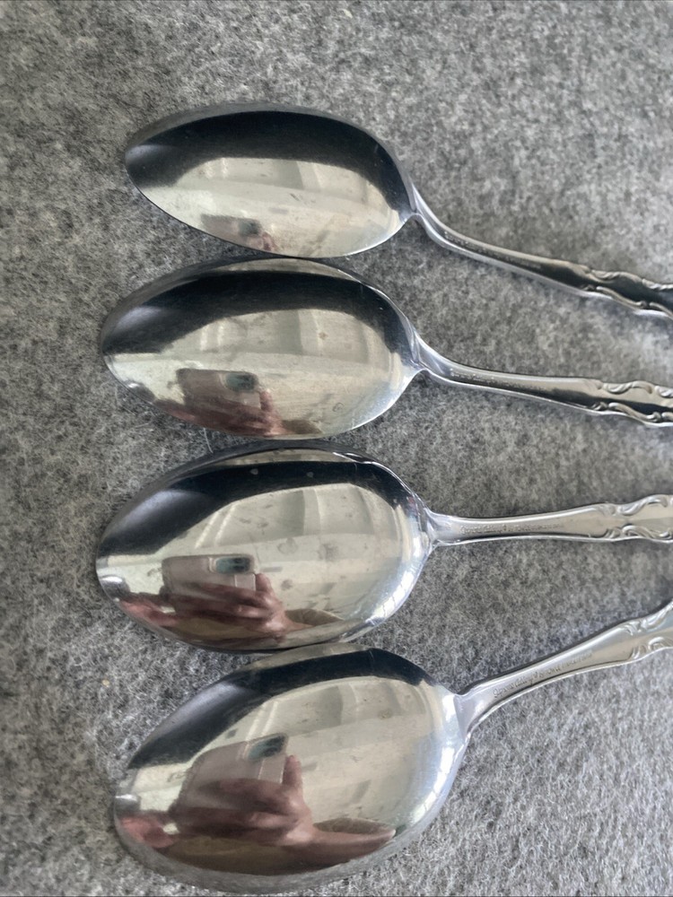 4 TOWLE/SUPREME CUTLERY STAINLESS FLATWARE, "PIERRE" PATTERN DINNER SPOONS
