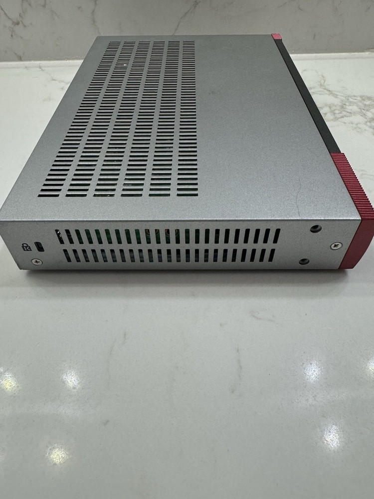 Zyxel USG60 Unified Security Gateway W/ Brackets No Power Adapter Untested