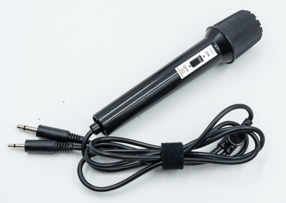 Realistic Dynamic Microphone 300 Ohm 3.5 & 2.5 mm  Audio Recording