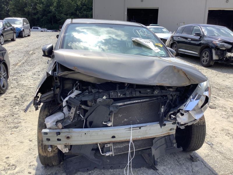 VERSA 2017 Glove Box 4330663