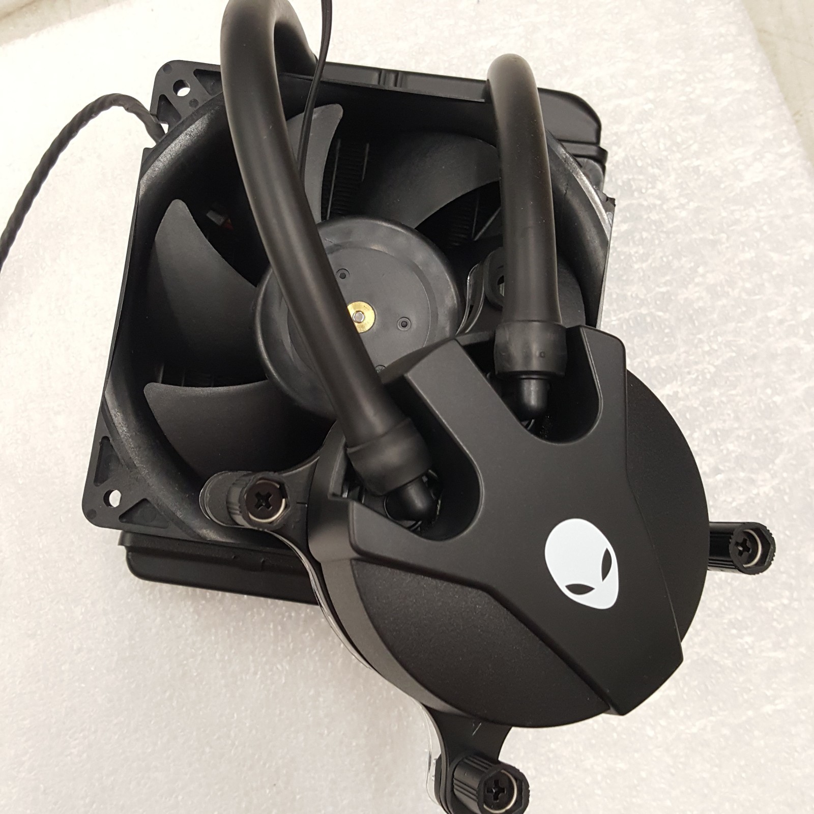 New Dell Alienware Aurora R8 R9 R10 R11 R12 Liquid CPU Cooler MH0HN 0MH0HN