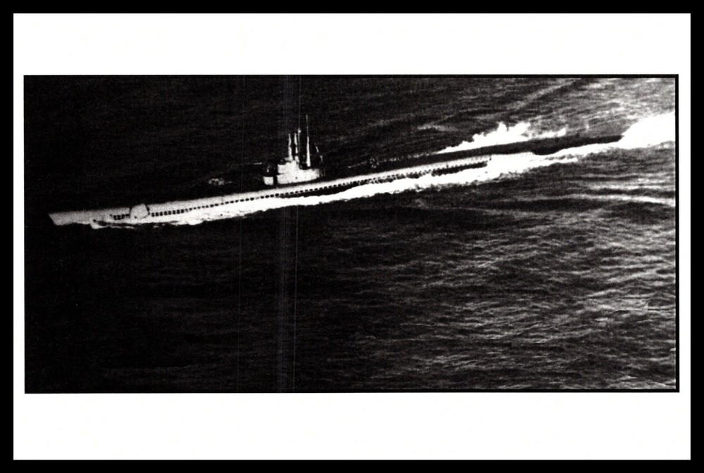Postcard USS Runner SS-476