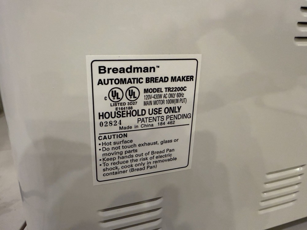 Breadman Ultimate TR2200C Automatic Programmable Bread Machine