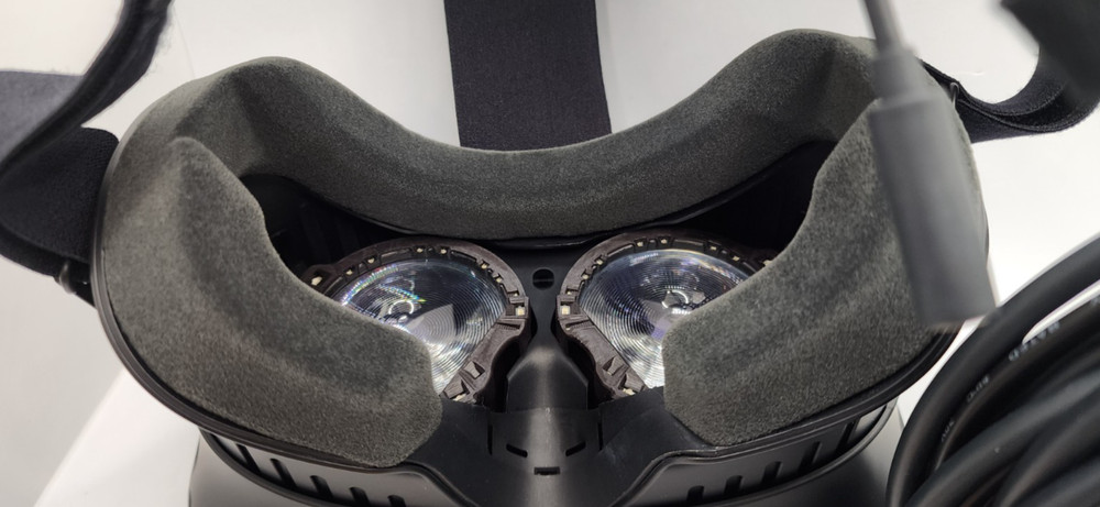 HTC Vive VR Headset Kit + 🔥Eyefluence Eye Tracking Mod 🔥 Excellent A+ Clean