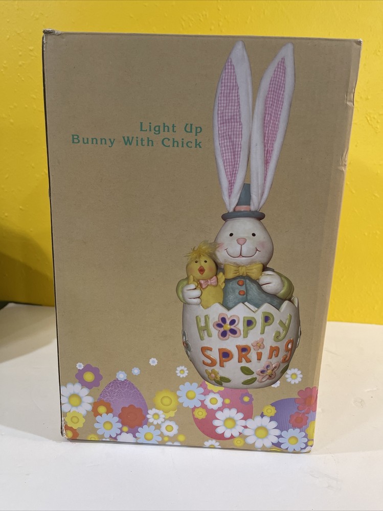 Cracker Barrel Light Up Bunny With Chick Color Changing Easter Decor