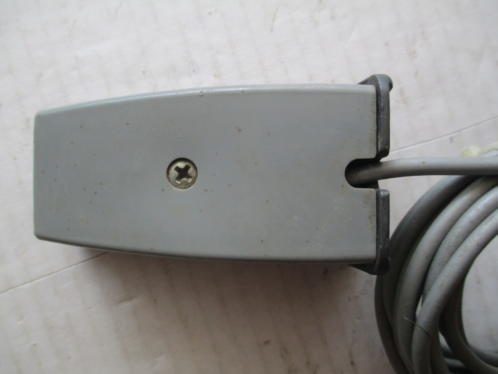 VINTAGE ELECTRO VOICE MODEL 718 CERAMIC MICROPHONE