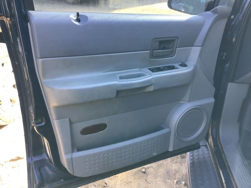 Fuse Box Engine Without Tow Package Fits 04-06 DURANGO 2818654