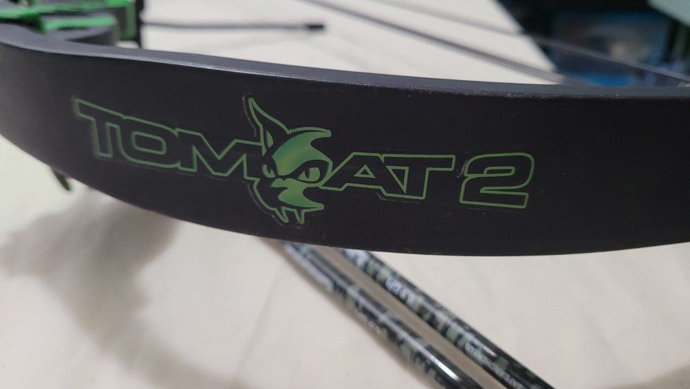 Barnnett tom cat 2 bow