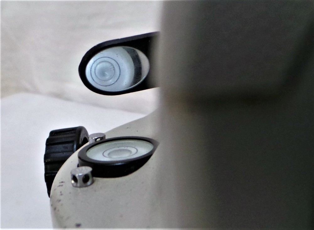 NIKON AC-2s AUTOMATIC LEVEL-360 Degree Surveying Instrument.