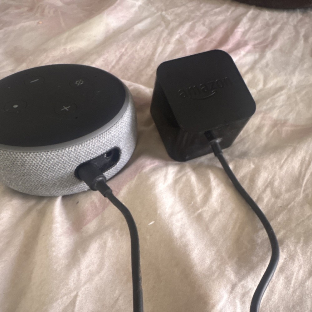 Amazon Echo Dot (3rd Gen) Gray Smart Speaker Alexa Wi-Fi Bluetooth Voice Control