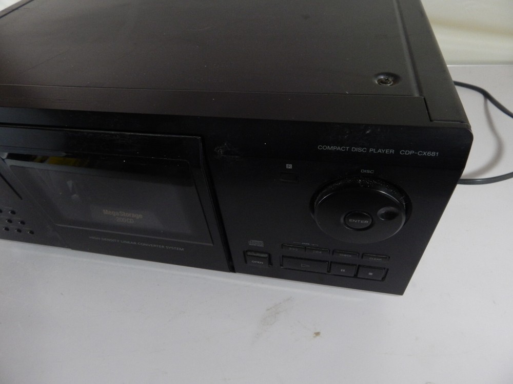 Sony Compact Disc Player CDP-CX681 Mega Storage 200 CD's *TESTED WORKS*