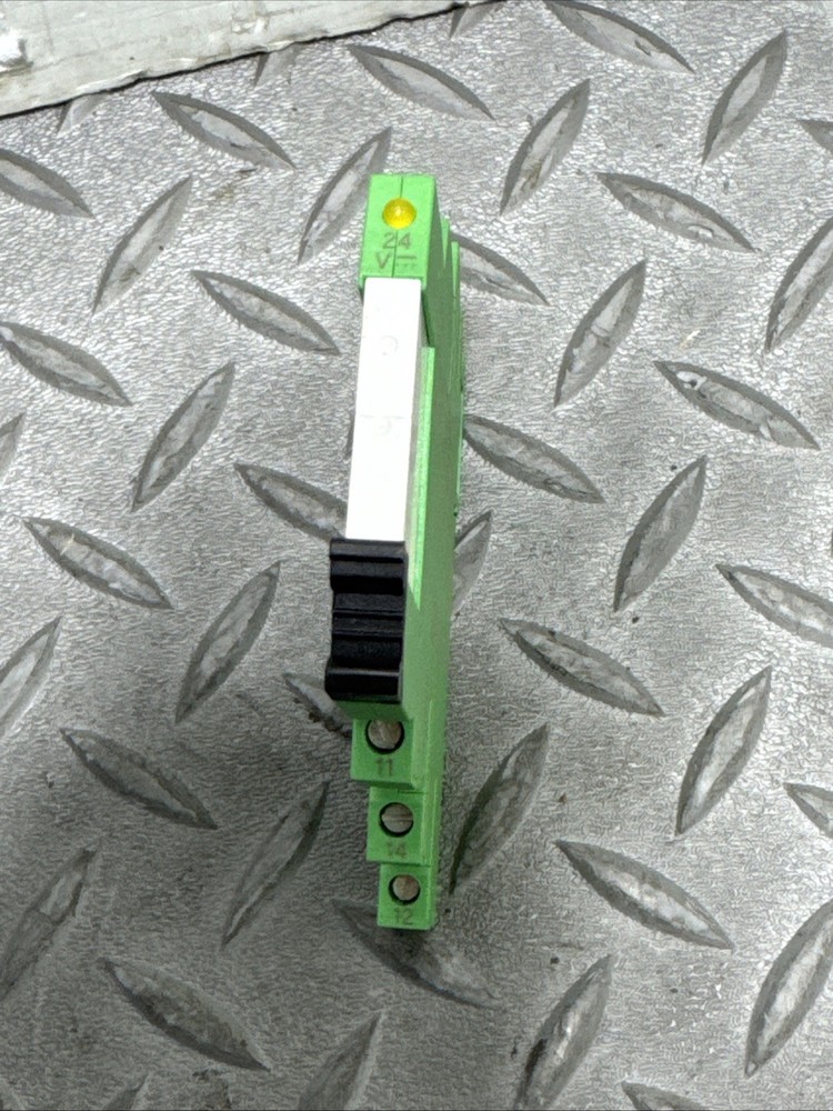 Phoenix Contact PLC-BSC-24DC/21 Solid State Relay. E-15