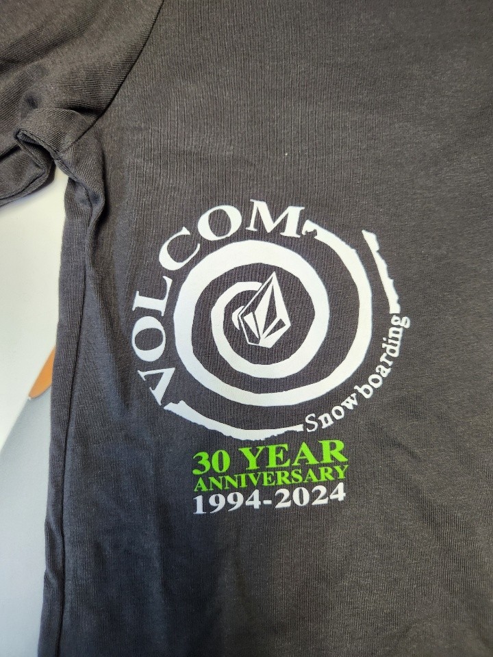 VOLCOM Snowboard Dealer Promo 2024 The Garden LS tee-shirt LARGE New Jamie Lynn