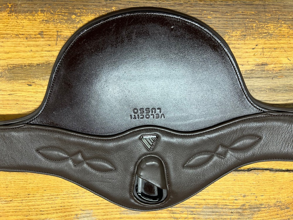 VELOCITI LUSSO STUD GIRTH (46 INCH)