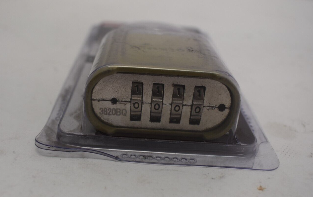 Master Lock Padlock Set & Reset Your Own 4 Digit Combination Lock 875DLF