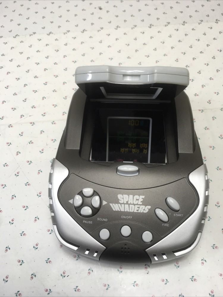 Excaliber Electronics Space Invaders Handheld Electronic Game 402-1-CS TESTED#54