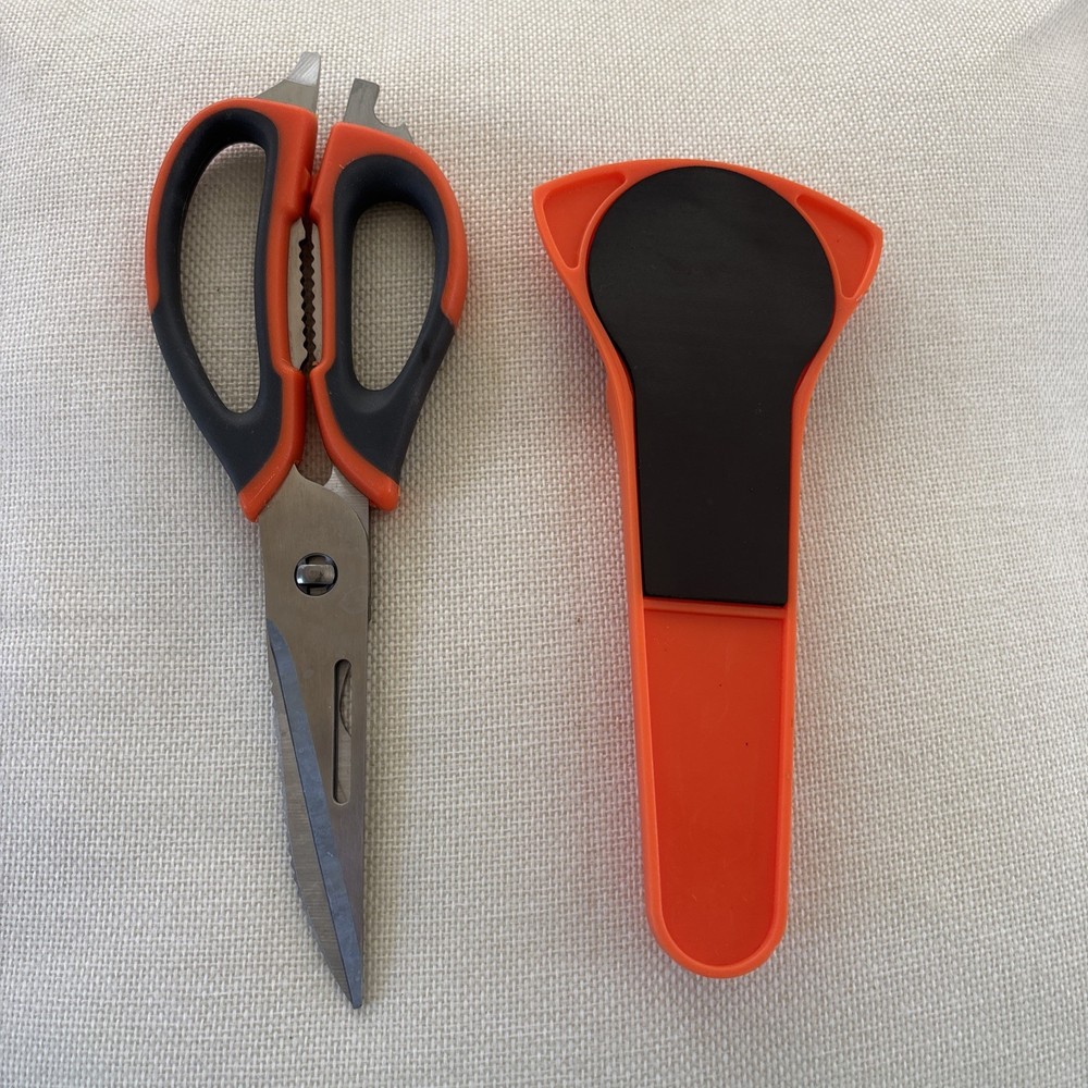 Mobi Multi Purpose Shears With Magnetic Holder