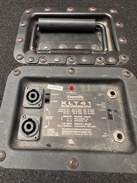 Community XLT41 Two-Way Loudspeaker