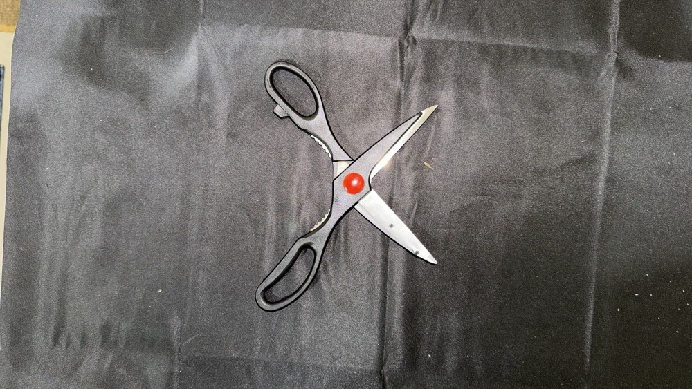 OXO Stainless Steel Kitchen Scissors ￼