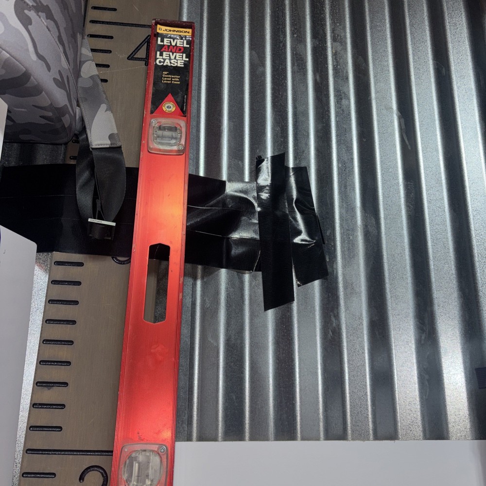 Johnson Level & Tool 48” Contractor Level With Hard She’ll Case