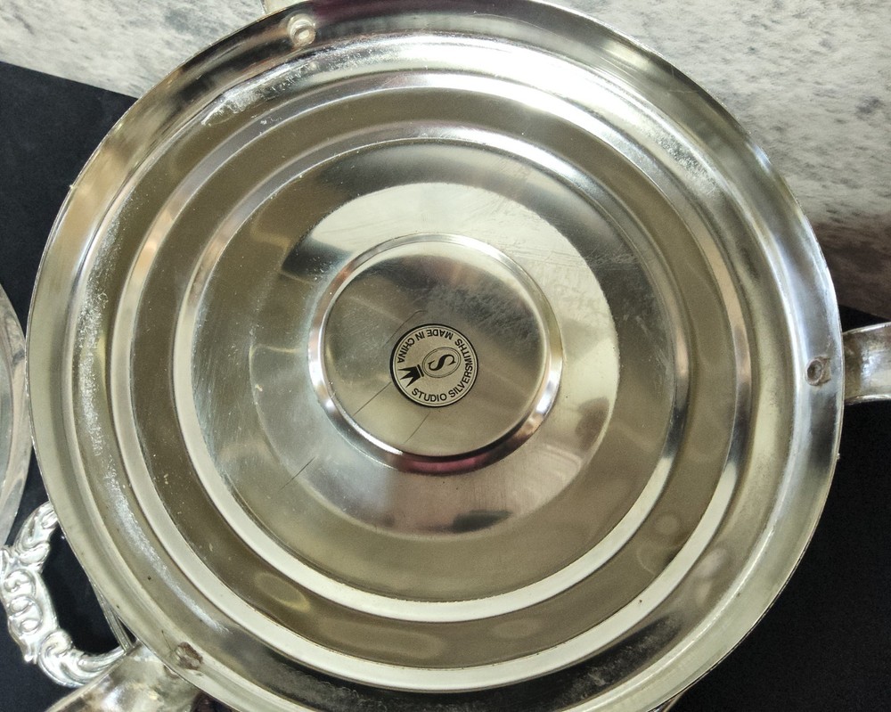 Vtg Studio Silversmiths Silver Plated 2 Qt Round Covered Casserole Chafing Dish