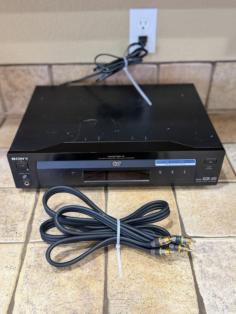 Sony DVP-S7700 Audio Video DVD/CD Player Reference Series W/Component Cables