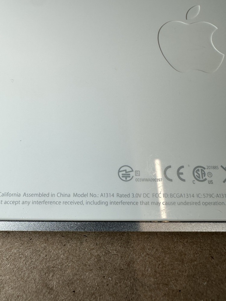 Apple Wireless Keyboard A1314 Works Ships Fast!