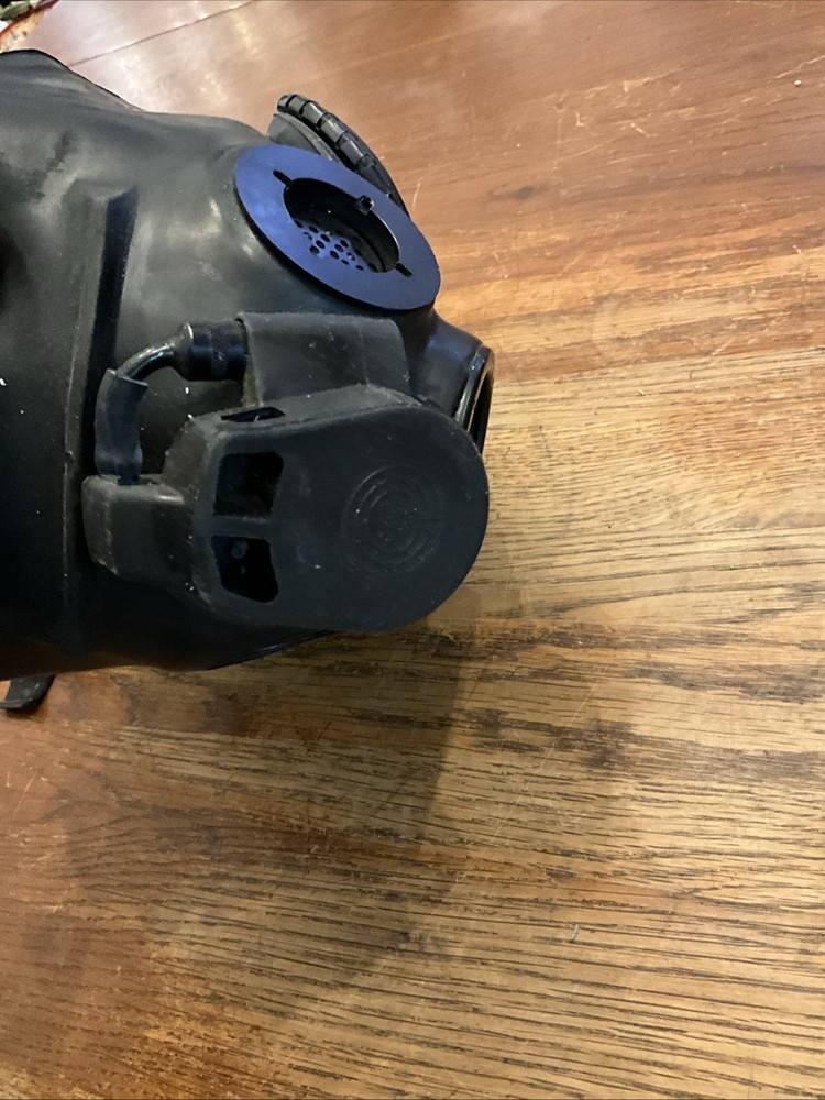 M40 Gas Mask Size Medium/large