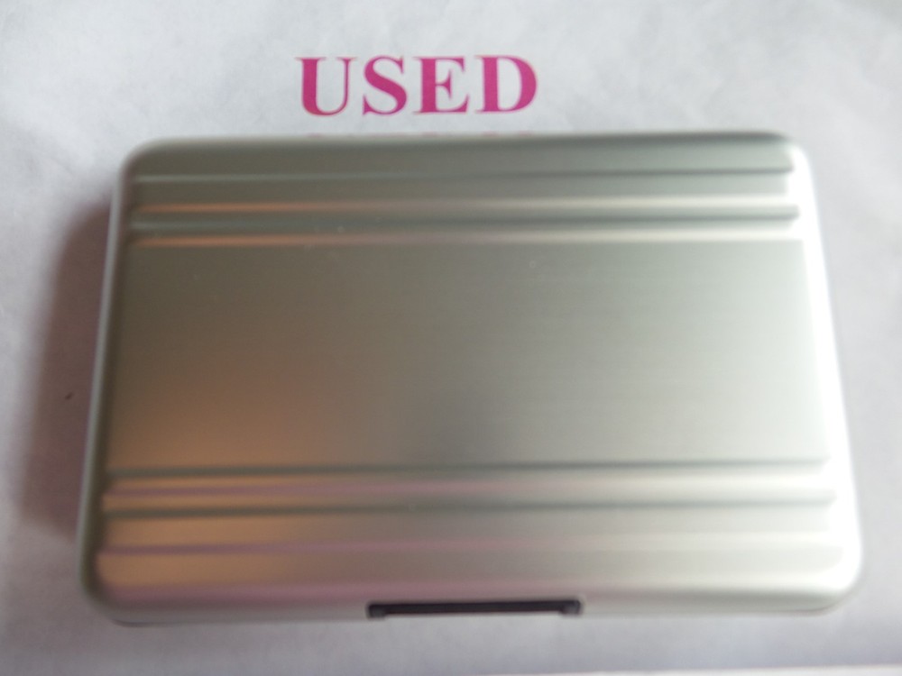 1pc(USED) Generic Brand Grey Hard Storage Case for SD / Mini SD