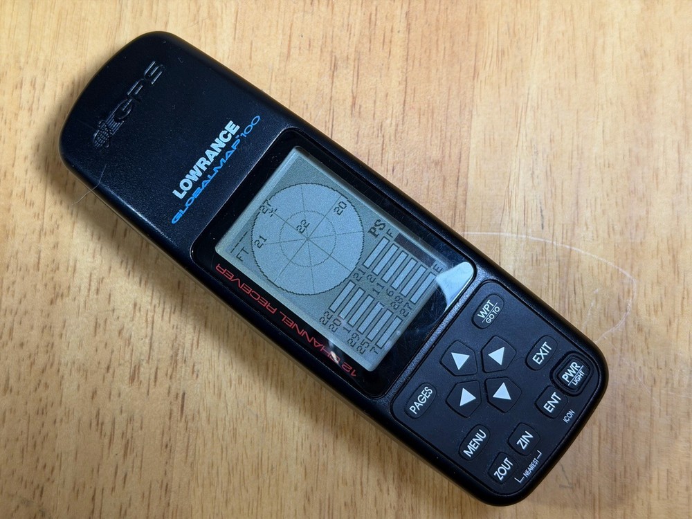 Lowrance Globalmap 100 Portable Handheld GPS Receiver - Tested