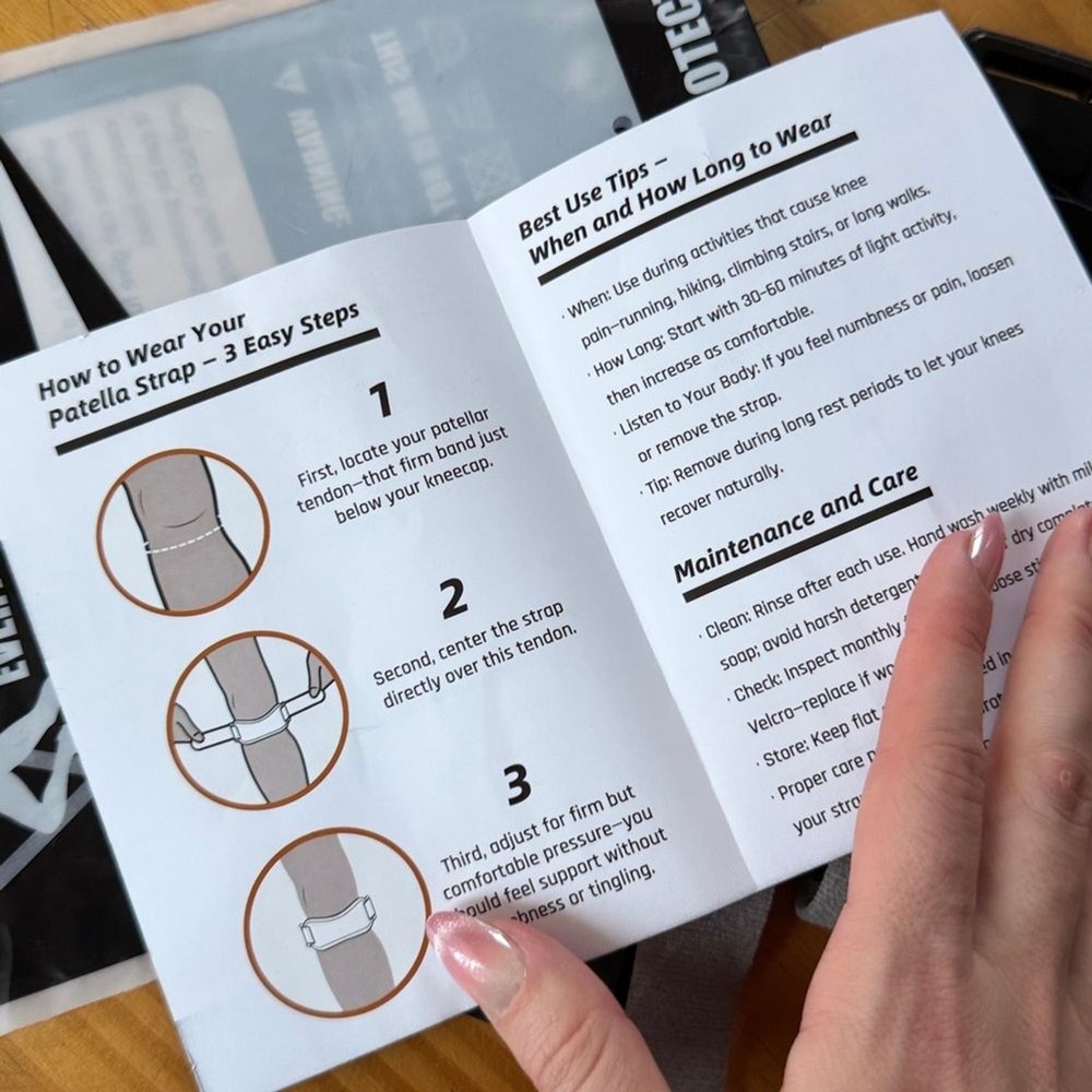 Black Patellar Tendon Support Strap x2