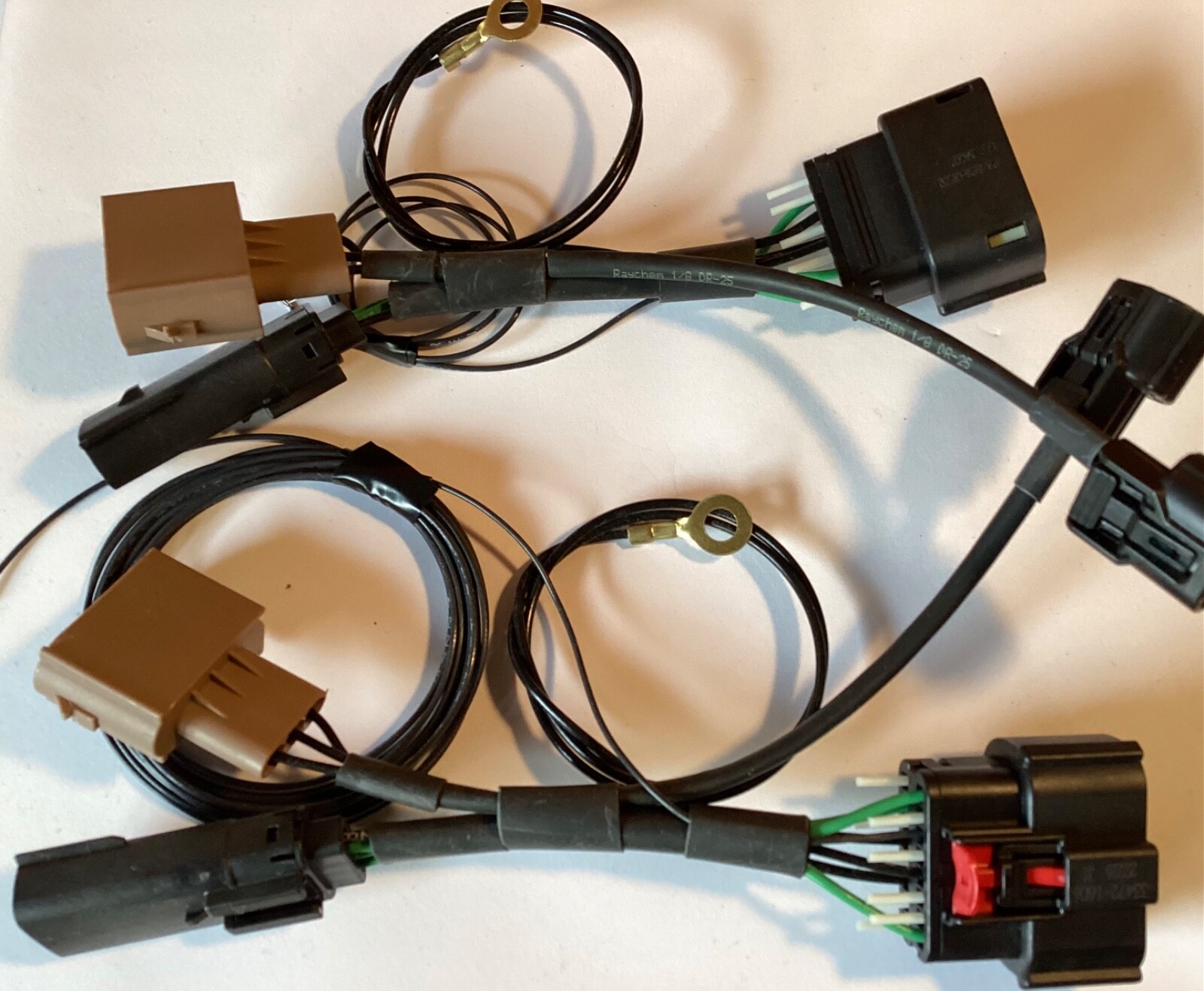 Pre-Existing 2010-12 Xenon HID Adapter to 2013-15 HID Headlight For FORD Mustang