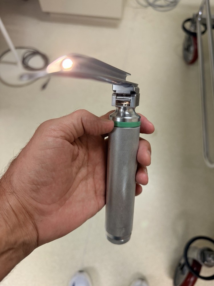 Larygnscope - Propper Fiber Optic Light Source