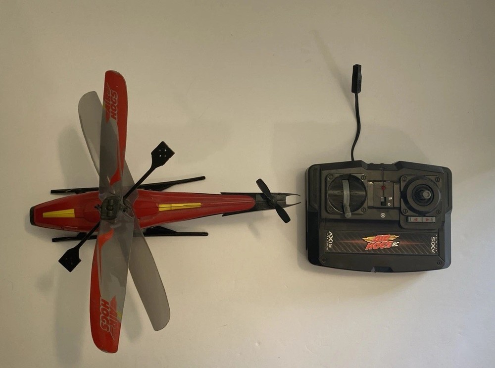 Spin Master Air Hogs Axis 300x RC Helicopter 3 And Remote. Read Description
