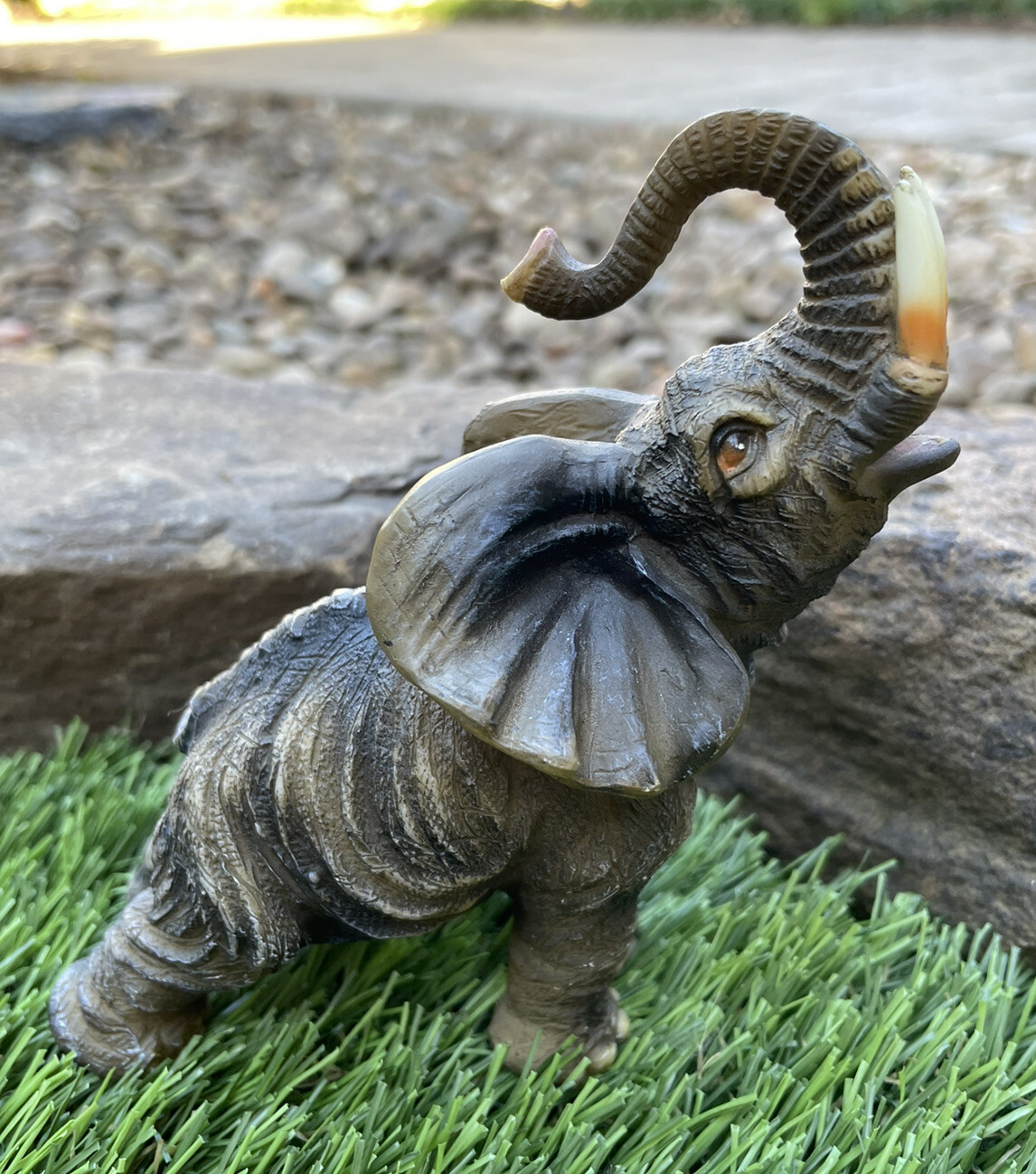 ✅Vtg 4 5/8" Realistic Resin Gray Elephant Figurine Tusks Raising Trunk Up
