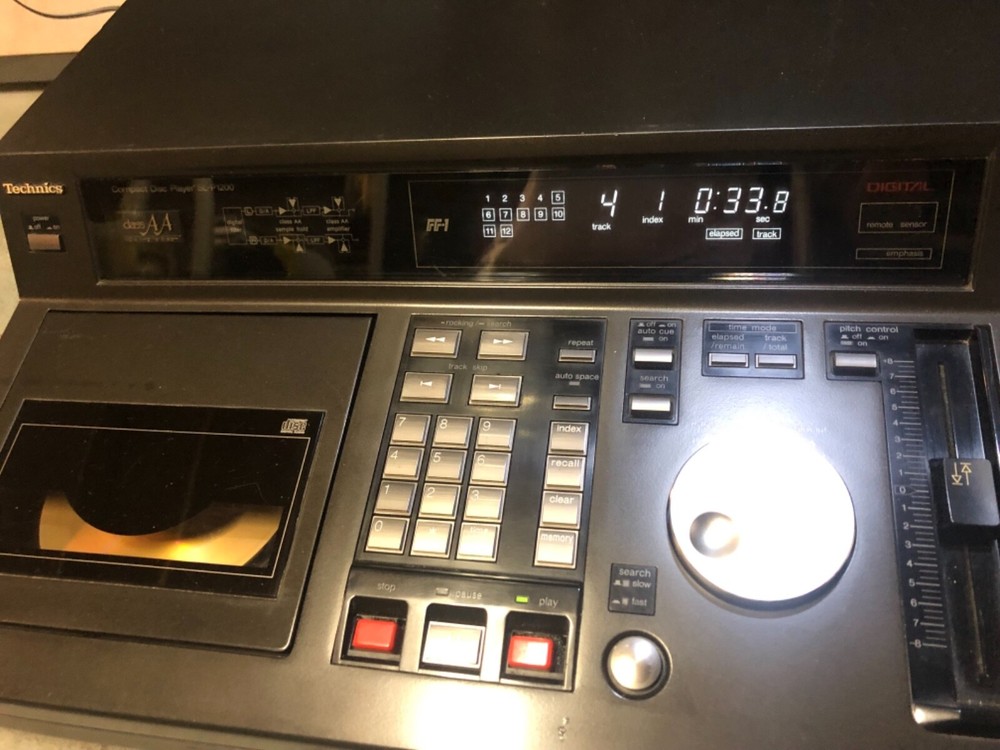 Technics SL-P1200 Broadcast CD Player. Uber Rare!