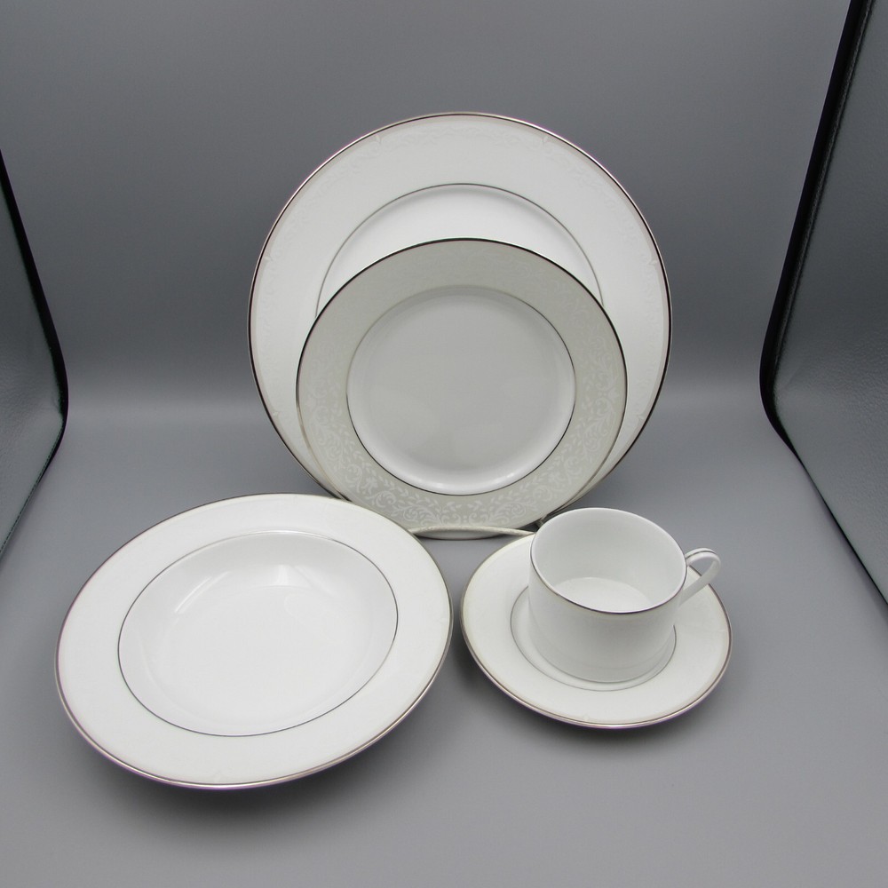 Gorham Fine China COVENTRY Service for Four - 20pc Set
