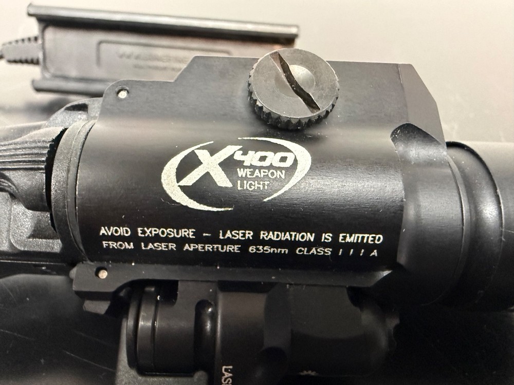 SureFire X400 LED Light with Red Laser / Pressure Switch