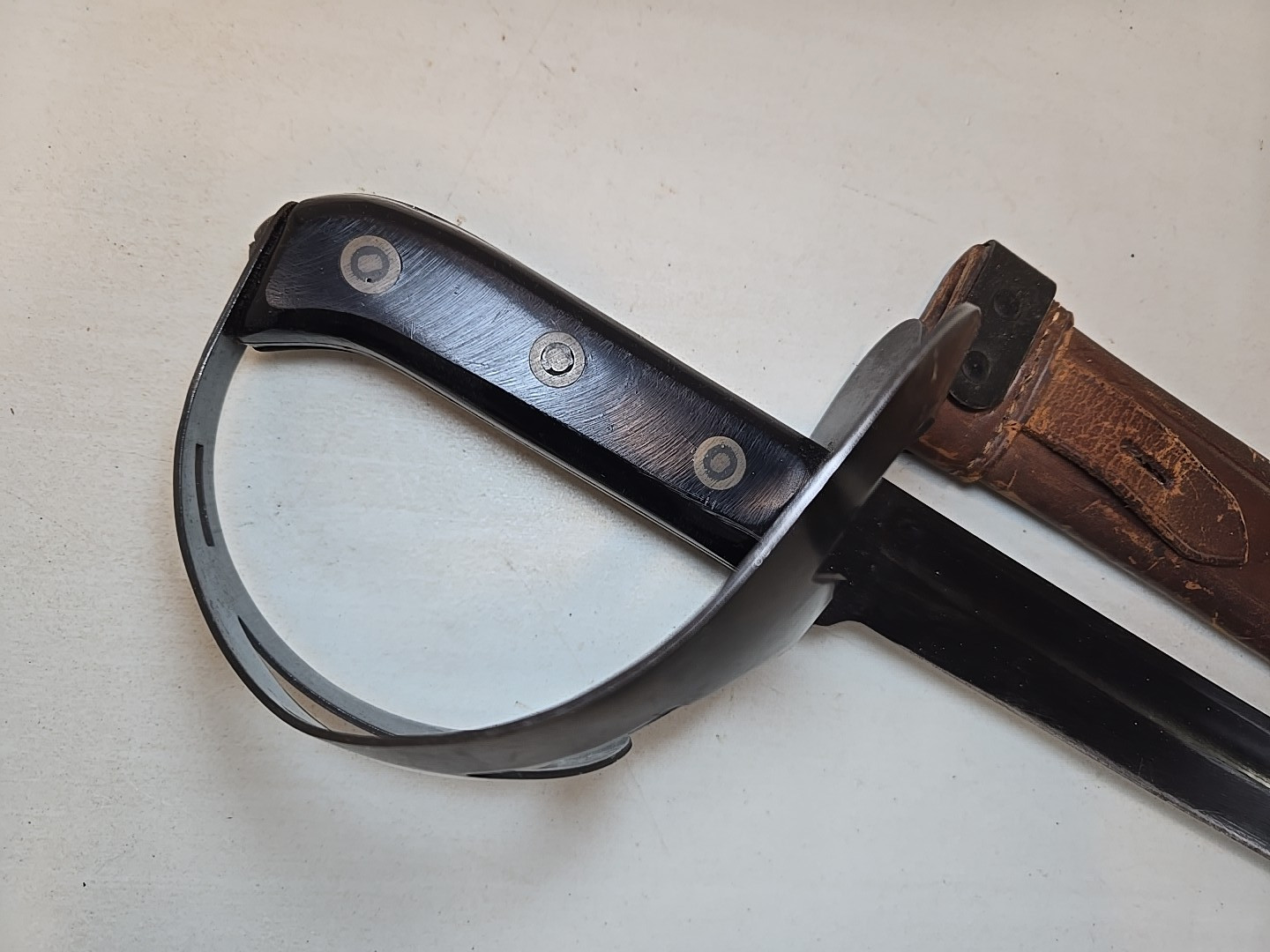 WWI Model 1917 or M1941 USN Naval Cutlass Sword w/Scabbard - US Navy - Klewang