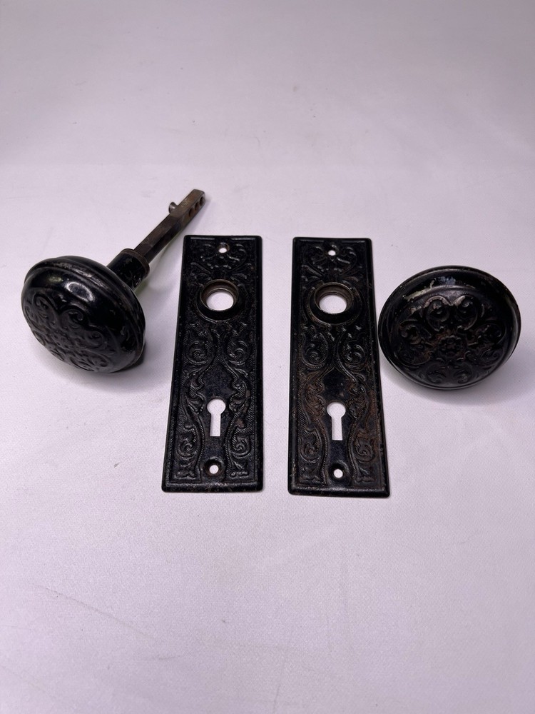 Vintage Metal Door Knobs and Face Plates