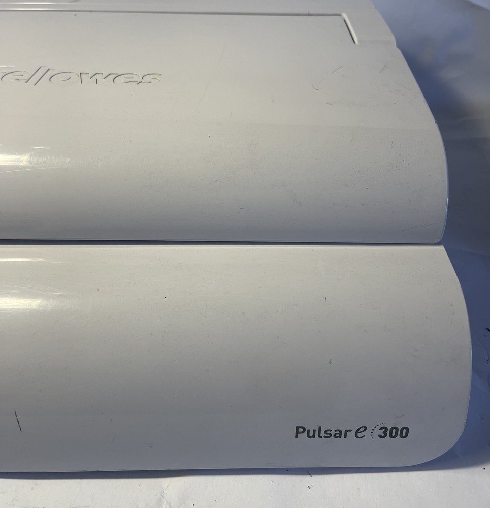 Fellowes PULSAR-E 300 Electric Binding Machine CRC52167