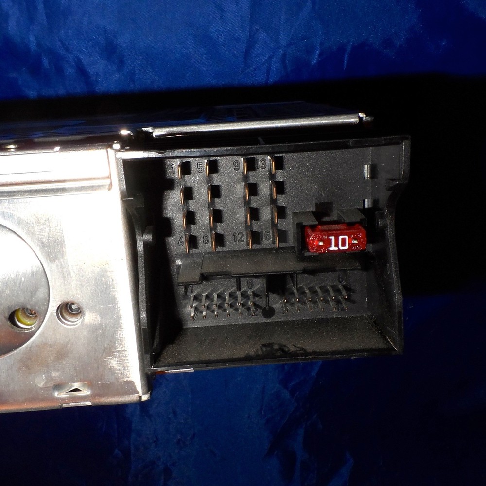 01-05 BMW e39 e53 CD Player Unit, 65126908783
