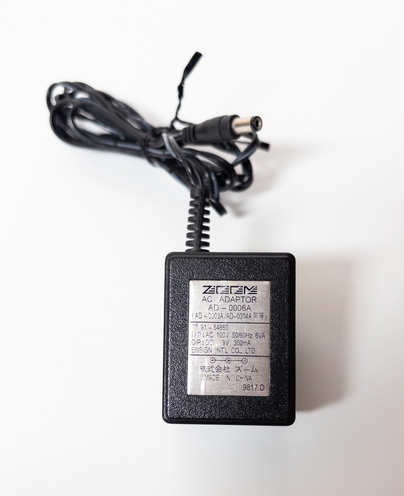 Zoom Player 1010 Effects Processor Tested Working Used w/ adapter Made in Japan