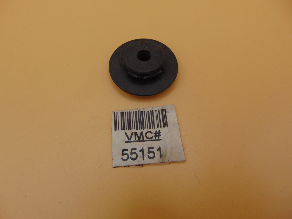 JOHN DEERE-  PLUG, GROMMET PKG QTY 3 - 55151            2A02B2
