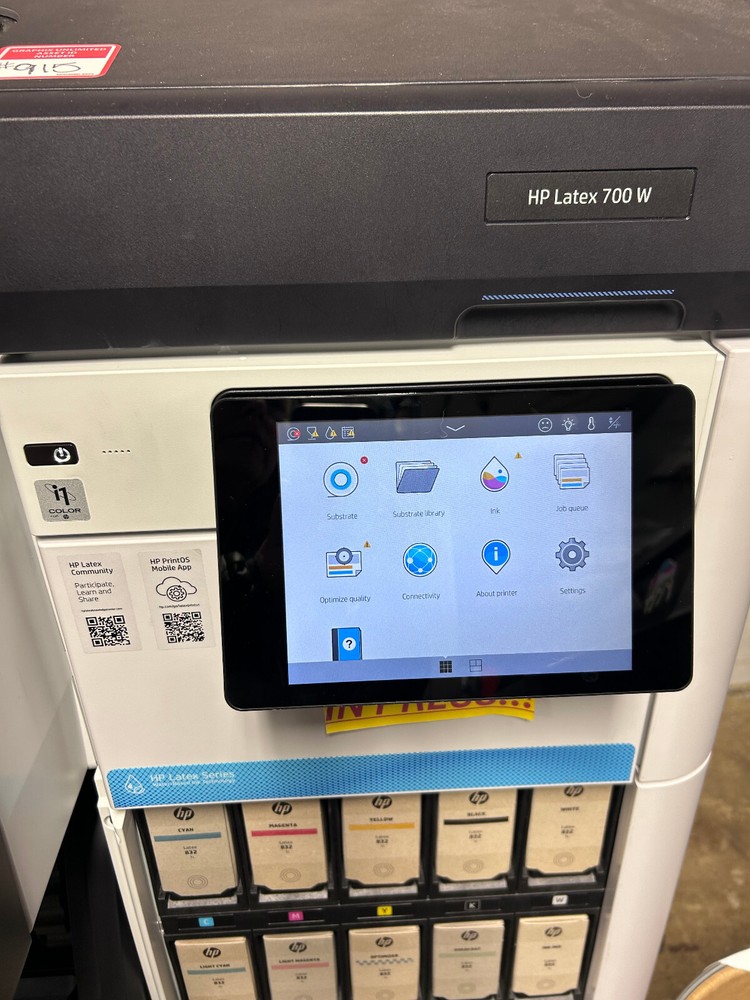 HP Latex 700W (white) 64" Digital Pkg - *PLUS Bonus INKS Excellent Condition