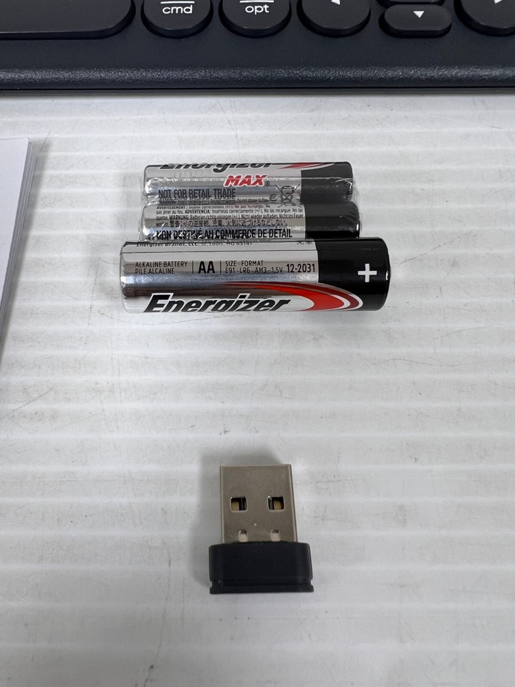 onn. Multi-Device Wireless Full Size Keyboard and 3-Button Mouse Set