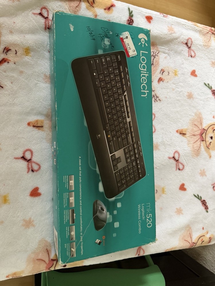 Logitech MK520 Wireless Keyboard Mouse Combo, Contoured Shape, Plug & Play