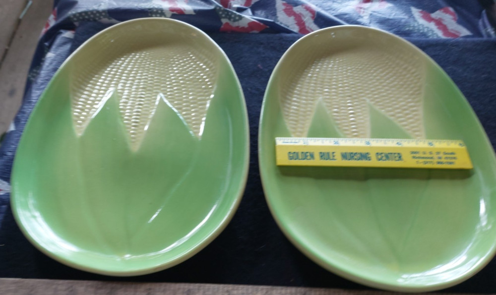 2 Terrace Ceramics Corn Pattern platters 10x8