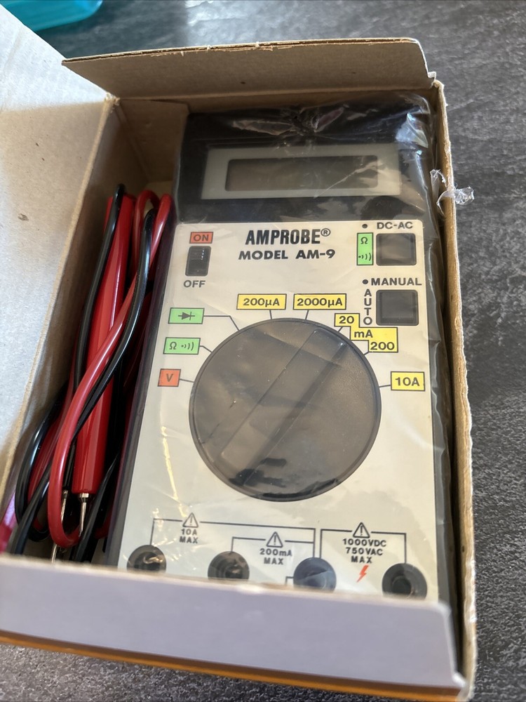 Amprobe Model AM-9 Digital Multimeter With Accessories #DD